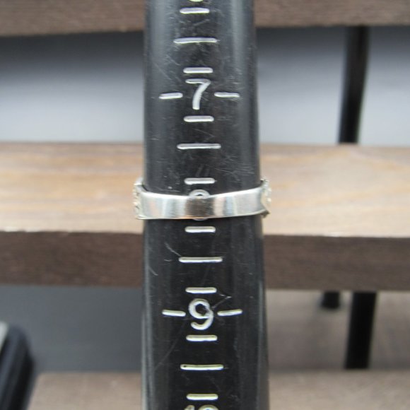 Size 8 Sterling Silver Diamond Cut Rustic Floral Band Ring Vintage - Picture 7 of 9